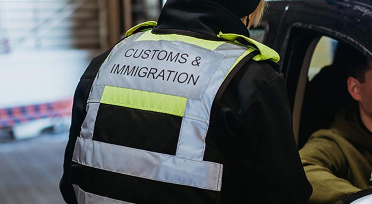 Customs and immgration person
